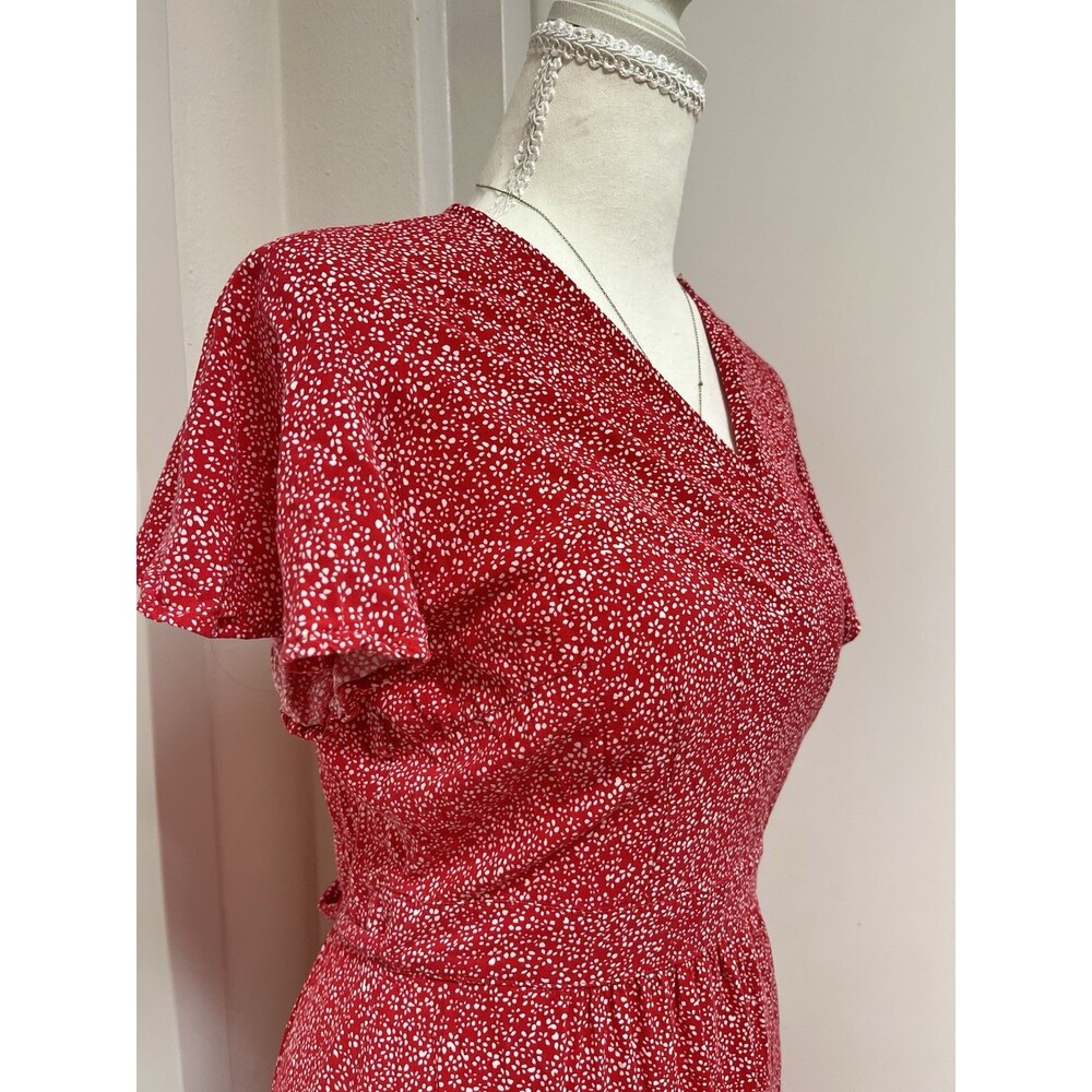 Ladies Red Floral Wrap Midi Dress with Tie Waist. Size Small